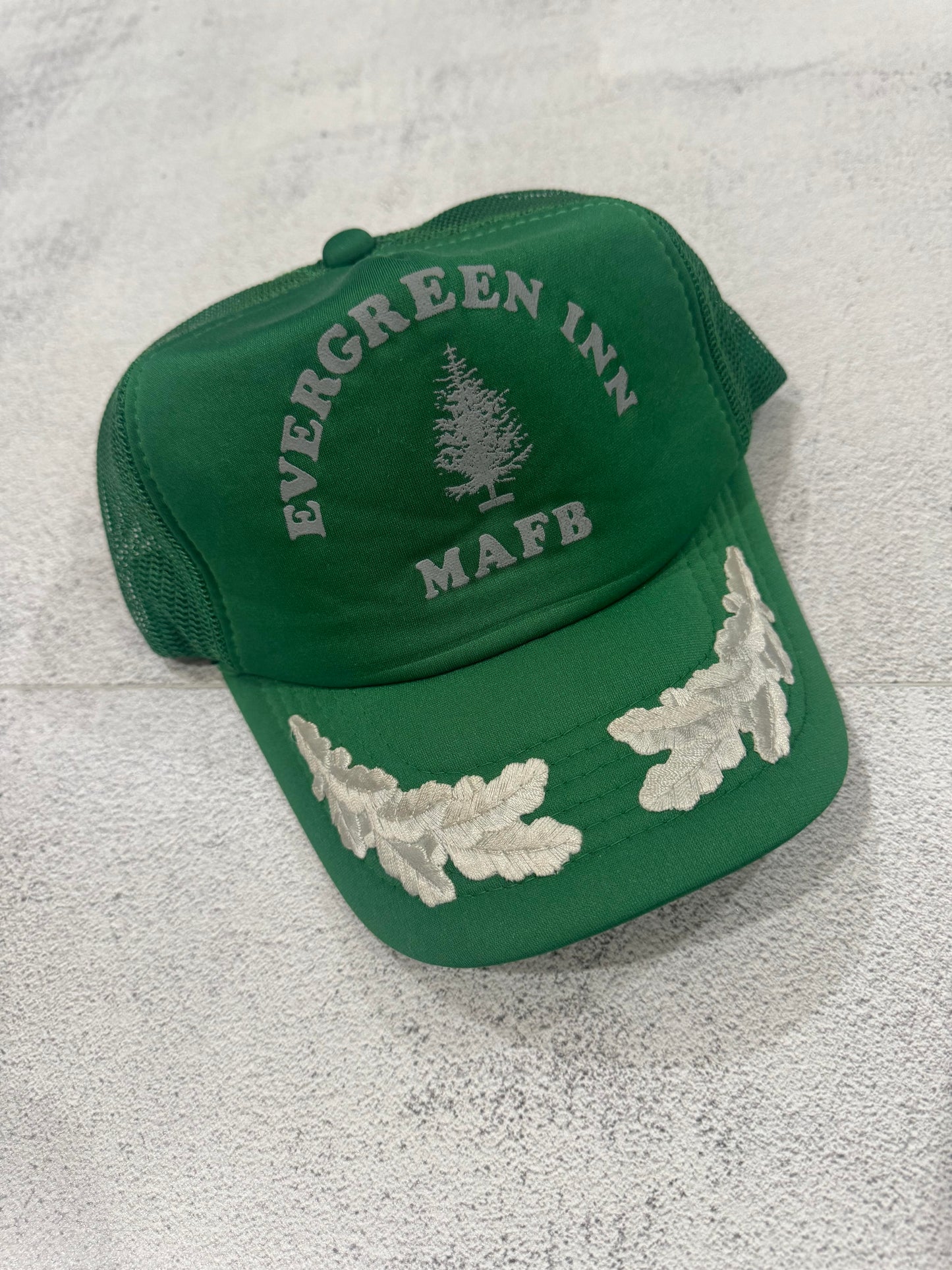 Vintage 80s Evergreen Inn Trucker Cap GREEN