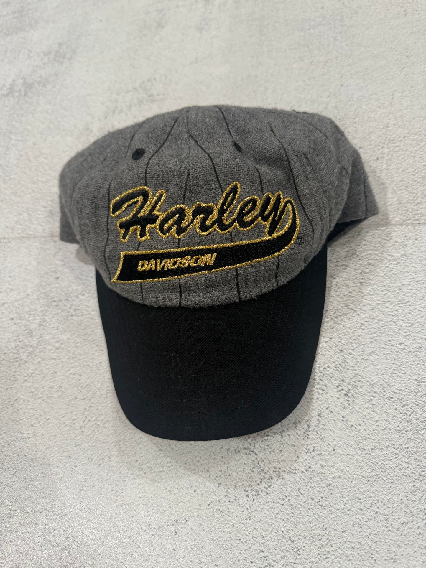 Vintage 90s Harley Davidson Pin Stripe Snap-Back Cap GREY/BLACK