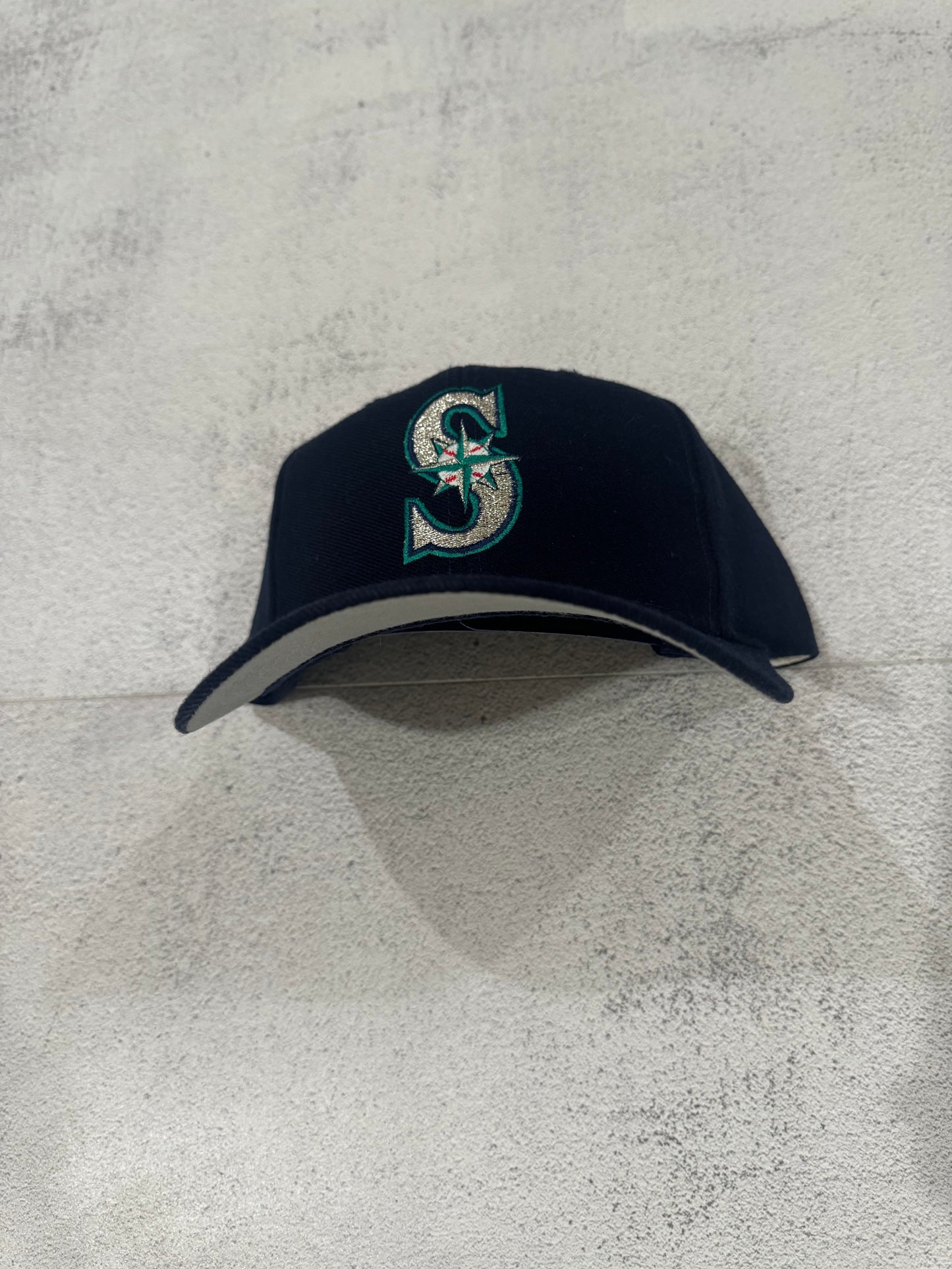 Vintage 90s Seattle Mariners Snap-Back Cap NAVY BLUE